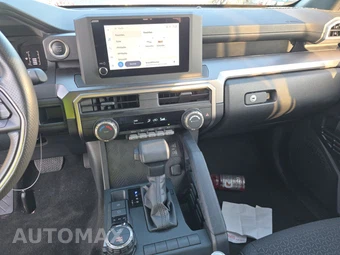 2025 Toyota 4Runner SR5 - miniatura 11