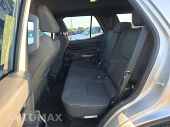 2025 Toyota 4Runner SR5 - miniatura 13