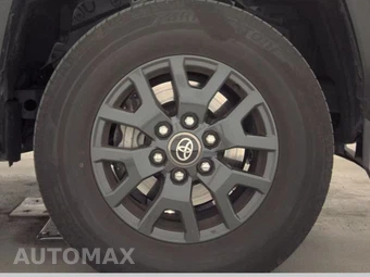 2025 Toyota 4Runner SR5 - miniatura 10