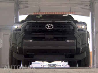 2025 Toyota 4Runner SR5 - miniatura 3