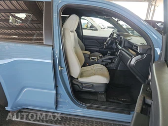 2025 Toyota 4Runner SR5 - miniatura 14