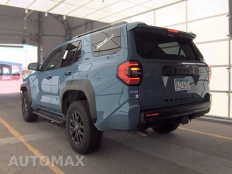 2025 Toyota 4Runner SR5 - miniatura 8