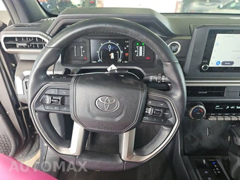 2025 Toyota 4Runner SR5 - miniatura 10