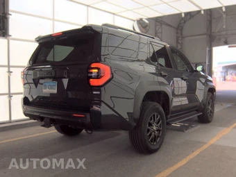 2025 Toyota 4Runner SR5 - miniatura 4