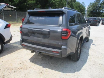 2025 Toyota 4Runner SR5 - miniatura 14