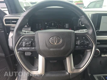 2025 Toyota 4Runner SR5 - miniatura 10
