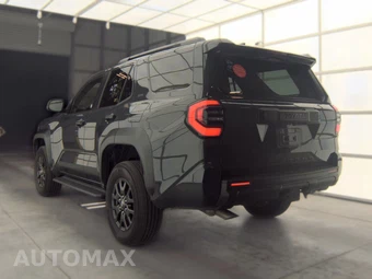 2025 Toyota 4Runner SR5 - miniatura 6