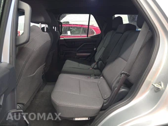 2025 Toyota 4Runner SR5 - miniatura 13