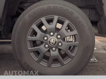 2025 Toyota 4Runner SR5 - miniatura 12
