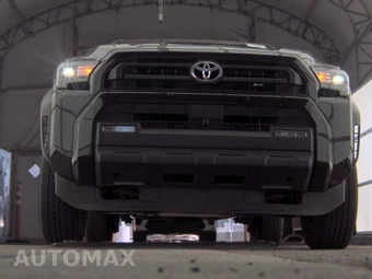 2025 Toyota 4Runner SR5 - miniatura 3