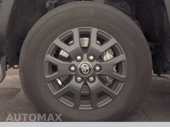 2025 Toyota 4Runner SR5 - miniatura 9