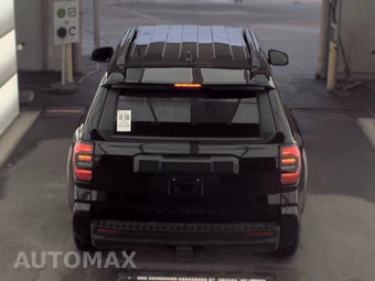 2025 Toyota 4Runner SR5 - miniatura 5