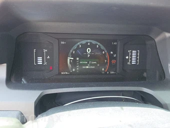 2025 Toyota 4Runner SR5 - miniatura 12