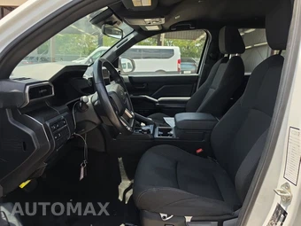2025 Toyota 4Runner SR5 - miniatura 7