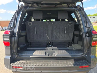 2025 Toyota 4Runner SR5 - miniatura 15