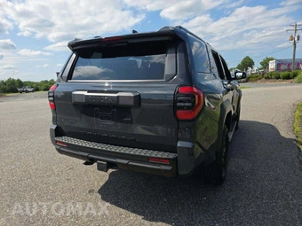 2025 Toyota 4Runner SR5 - miniatura 3