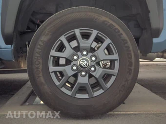 2025 Toyota 4Runner SR5 - miniatura 12