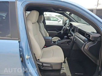 2025 Toyota 4Runner SR5 - miniatura 14