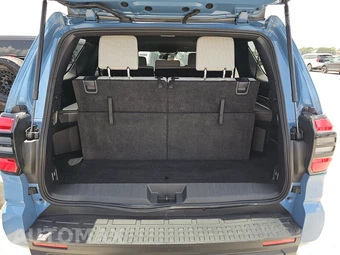 2025 Toyota 4Runner SR5 - miniatura 24