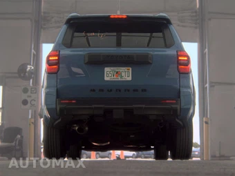 2025 Toyota 4Runner SR5 - miniatura 7