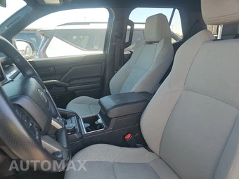 2025 Toyota 4Runner SR5 - miniatura 13