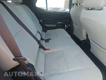 2025 Toyota 4Runner SR5 - miniatura 20