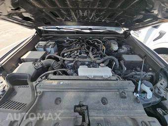 2025 Toyota 4Runner SR5 - miniatura 16