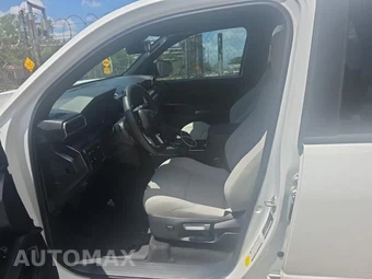 2025 Toyota 4Runner SR5 - miniatura 13