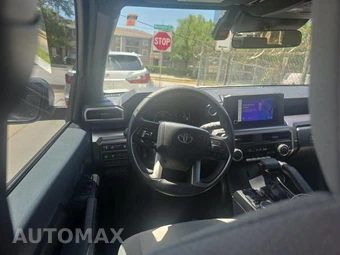 2025 Toyota 4Runner SR5 - miniatura 14