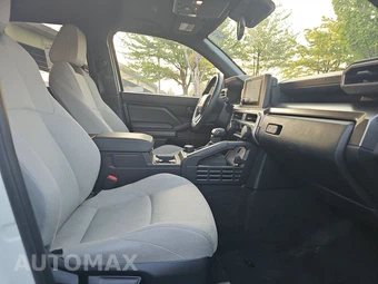 2025 Toyota 4Runner SR5 - miniatura 14