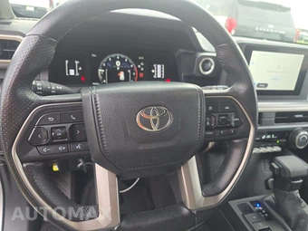 2025 Toyota 4Runner SR5 - miniatura 16