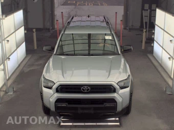 2025 Toyota 4Runner SR5 - miniatura 2