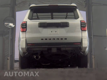 2025 Toyota 4Runner SR5 - miniatura 7