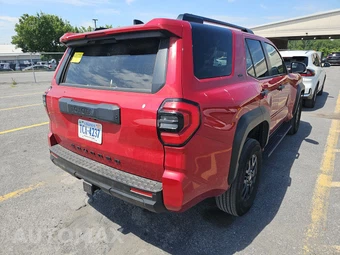 2025 Toyota 4Runner SR5 - miniatura 4