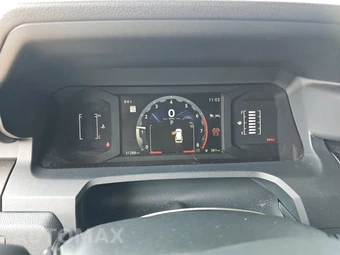 2025 Toyota 4Runner SR5 - miniatura 12