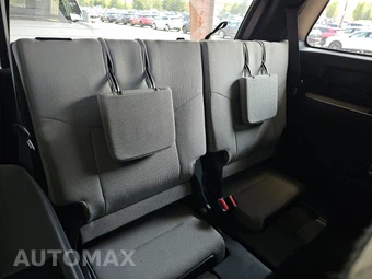 2025 Toyota 4Runner SR5 - miniatura 14