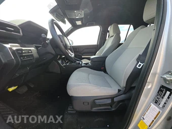 2025 Toyota 4Runner SR5 - miniatura 13