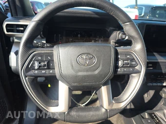 2025 Toyota 4Runner SR5 - miniatura 10