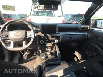 2025 Toyota 4Runner SR5 - miniatura 11