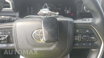 2025 Toyota 4Runner SR5 - miniatura 18