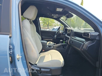 2025 Toyota 4Runner SR5 - miniatura 14