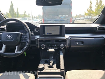 2025 Toyota 4Runner SR5 - miniatura 17