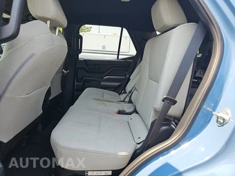 2025 Toyota 4Runner SR5 - miniatura 19