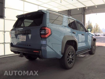 2025 Toyota 4Runner SR5 - miniatura 5