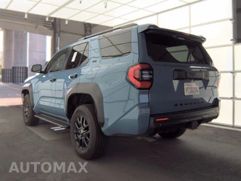2025 Toyota 4Runner SR5 - miniatura 8