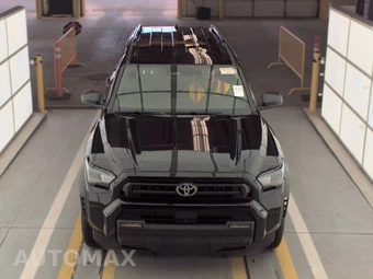 2025 Toyota 4Runner SR5 - miniatura 2