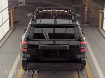 2025 Toyota 4Runner SR5 - miniatura 5