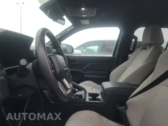 2025 Toyota 4Runner SR5 - miniatura 11