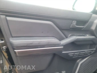 2025 Toyota 4Runner SR5 - miniatura 13