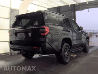2025 Toyota 4Runner SR5 - miniatura 5